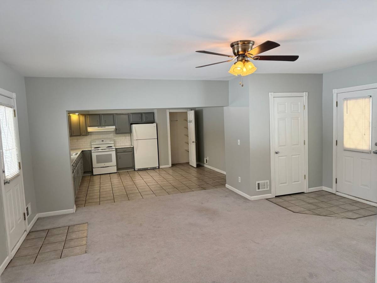 Apartment for rent at 10016 10020 Austin Rd, Jackson, MI 49201