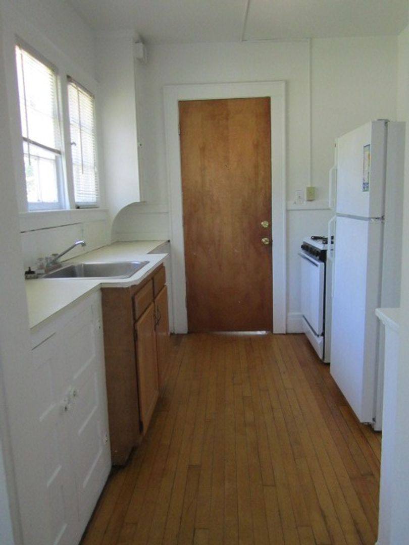 Apartment for rent at 622-24 Euclid Ave, Syracuse, NY 13210