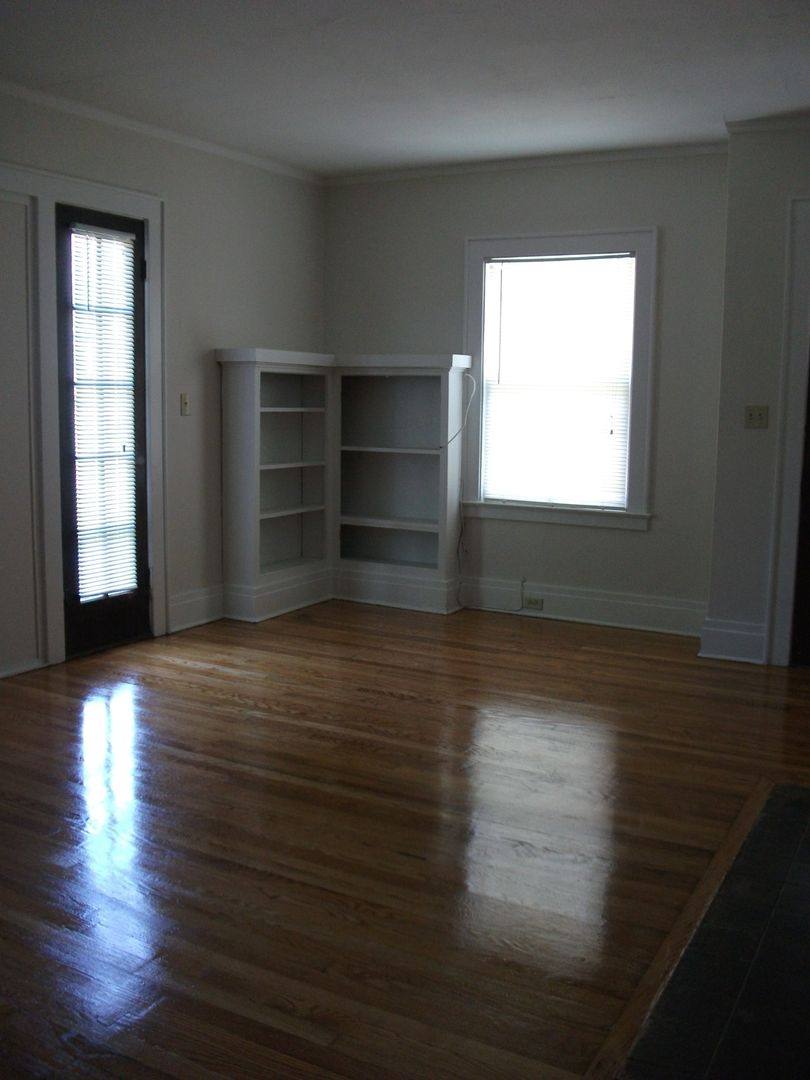 Apartment for rent at 622-24 Euclid Ave, Syracuse, NY 13210