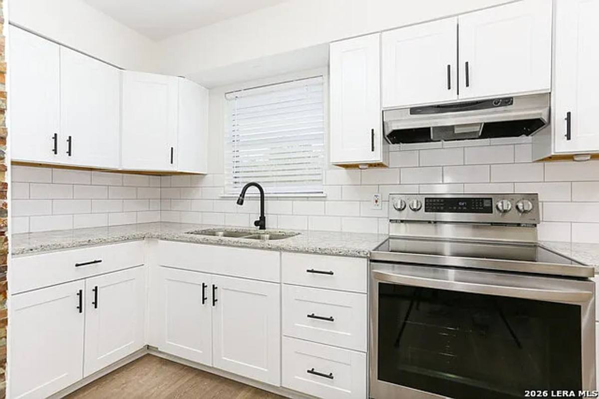 House for rent at 2027 Leesburg, San Antonio, TX 78220