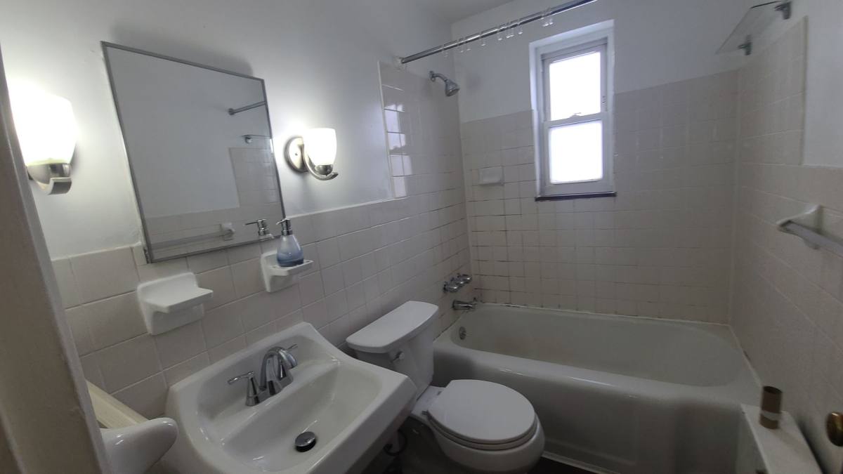 Apartment for rent at 711 Wisteria Ave, Pittsburgh, PA 15228
