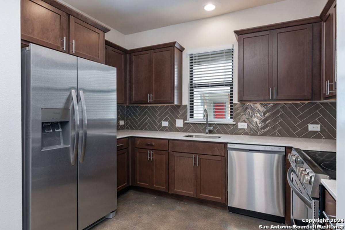 House for rent at 211 Utah St, San Antonio, TX 78210