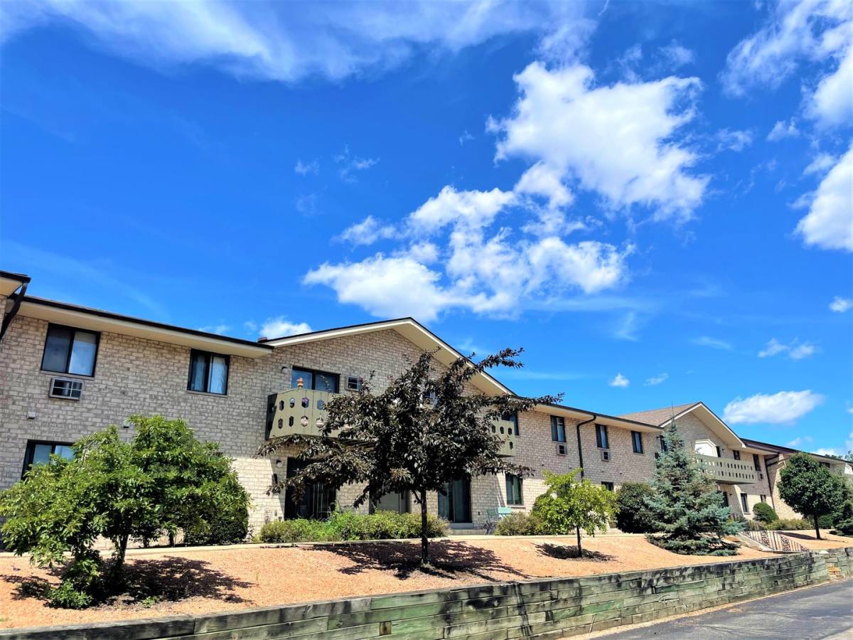Apartment for rent at 1461-1541 S 98th St, Milwaukee, WI 53214