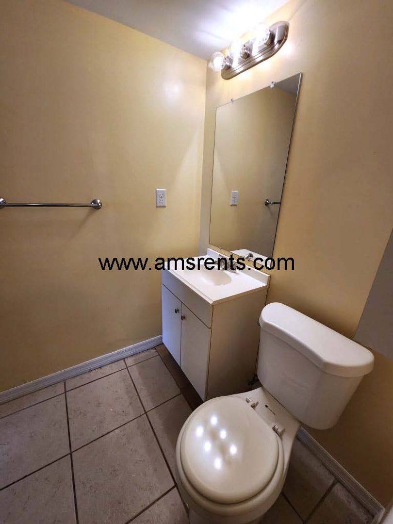 Condo for rent at 1406 W Holden Ave, Orlando, FL 32839