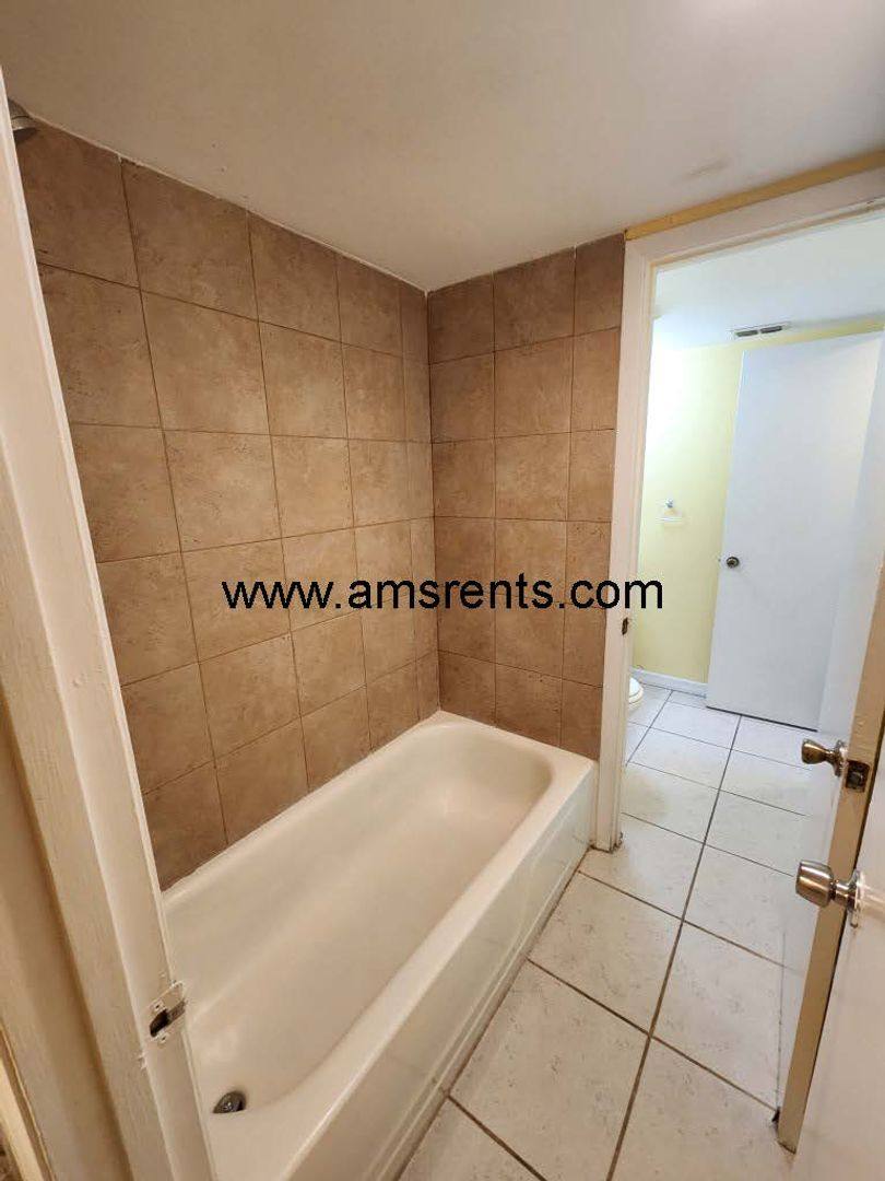 Condo for rent at 1406 W Holden Ave, Orlando, FL 32839