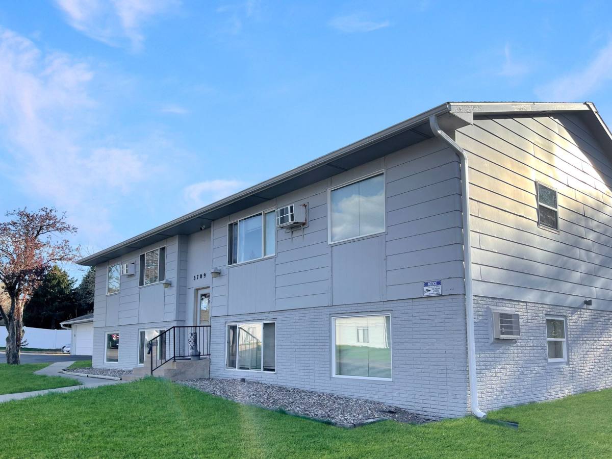 Apartment for rent at 3705 S Cathy Ave, Sioux Falls, SD 57106
