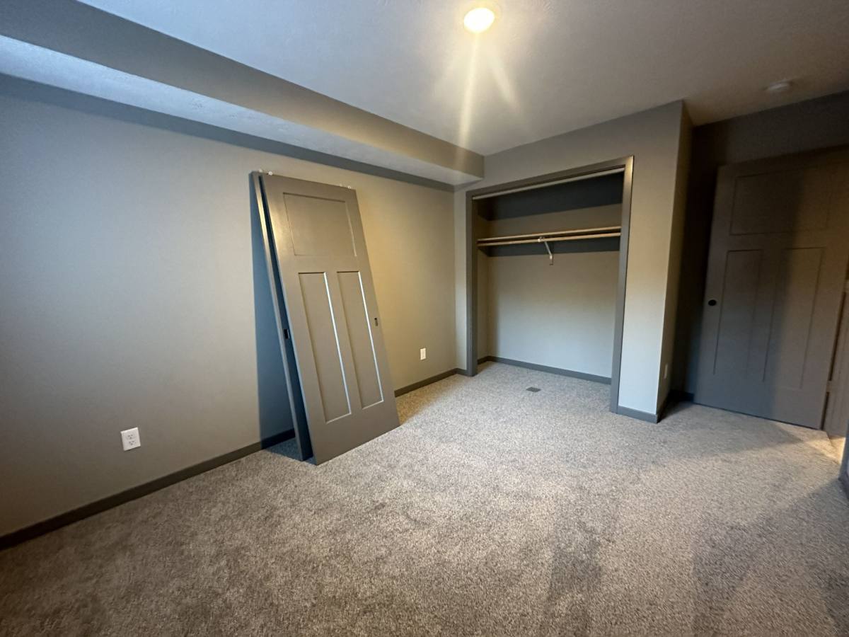Apartment for rent at 2710 Starr St, Lincoln, NE 68503