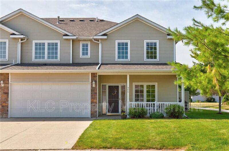 House for rent at 946 Red Hawk Way SE, Altoona, IA 50009