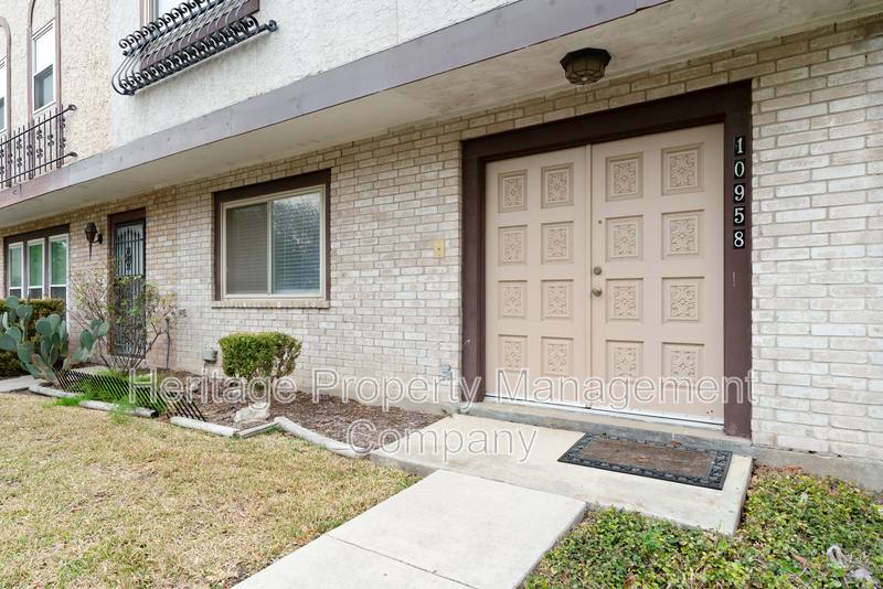 Townhouse for rent at 10958 Crown Park, San Antonio, TX 78239