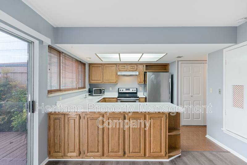 Townhouse for rent at 10958 Crown Park, San Antonio, TX 78239