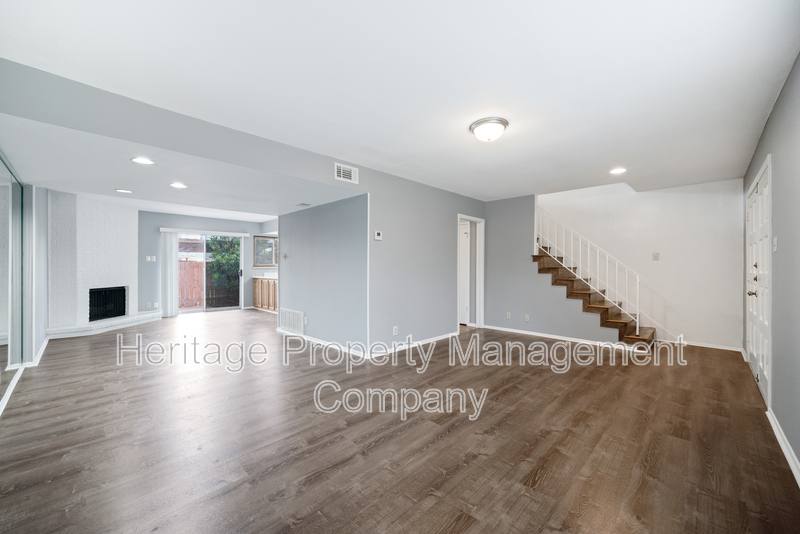 Townhouse for rent at 10958 Crown Park, San Antonio, TX 78239