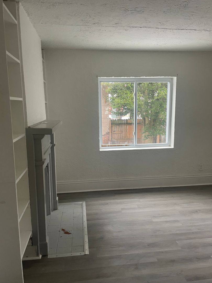 Apartment for rent at 529 Nancy St, Charleston, WV 25311