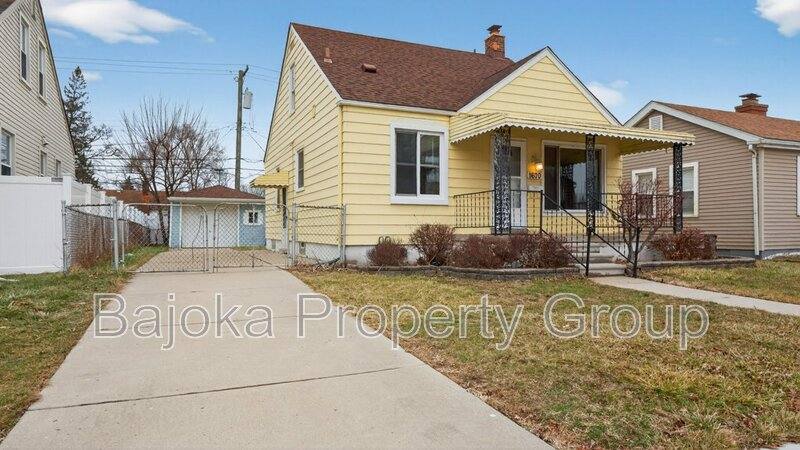 House for rent at 1670 Pagel Ave, Lincoln Park, MI 48146
