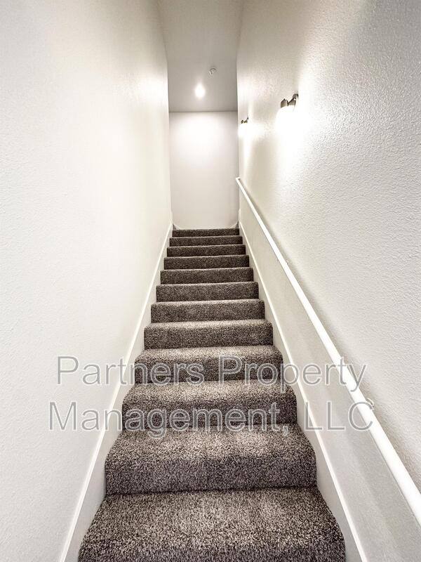 Apartment for rent at 801 S Amarillo Ave #1, Fayetteville, AR 72704