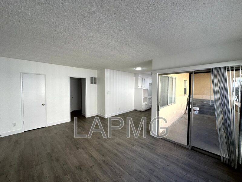 House for rent at 853 W Beach Ave #5, Inglewood, CA 90302