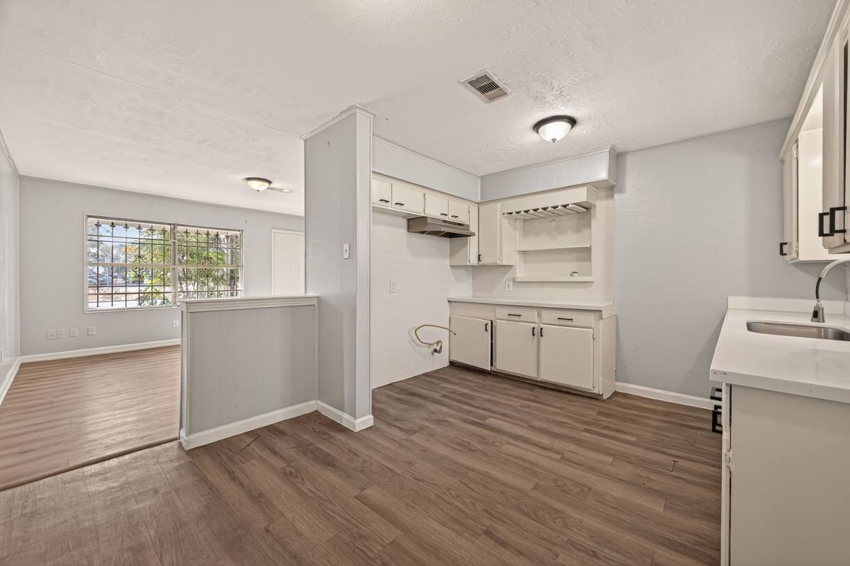House for rent at 5315 Bellfort Ave, Houston, TX 77033