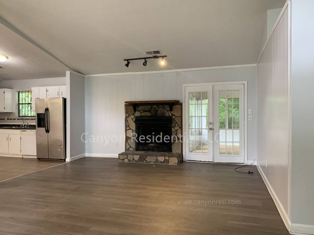 House for rent at 5825 Vernier Dr, Atlanta, GA 30349