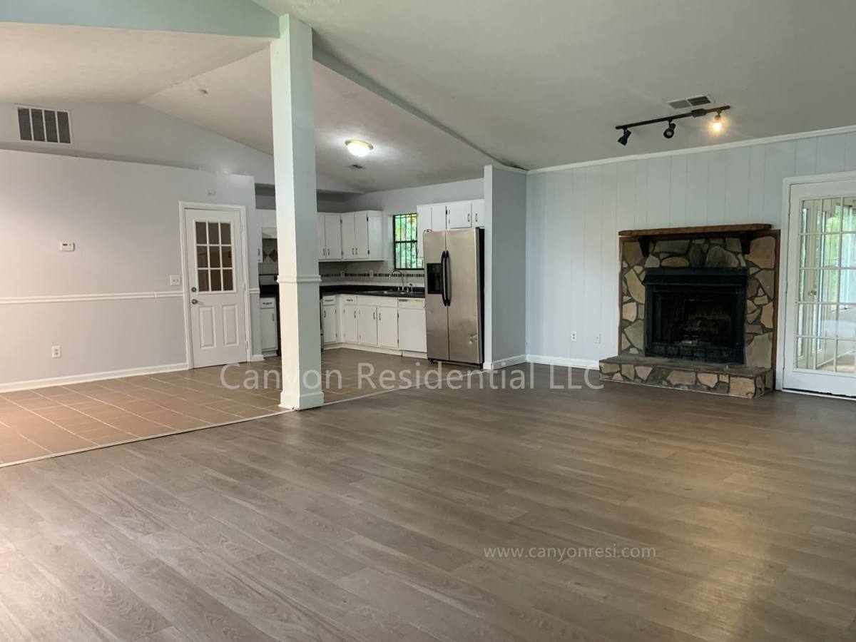 House for rent at 5825 Vernier Dr, Atlanta, GA 30349