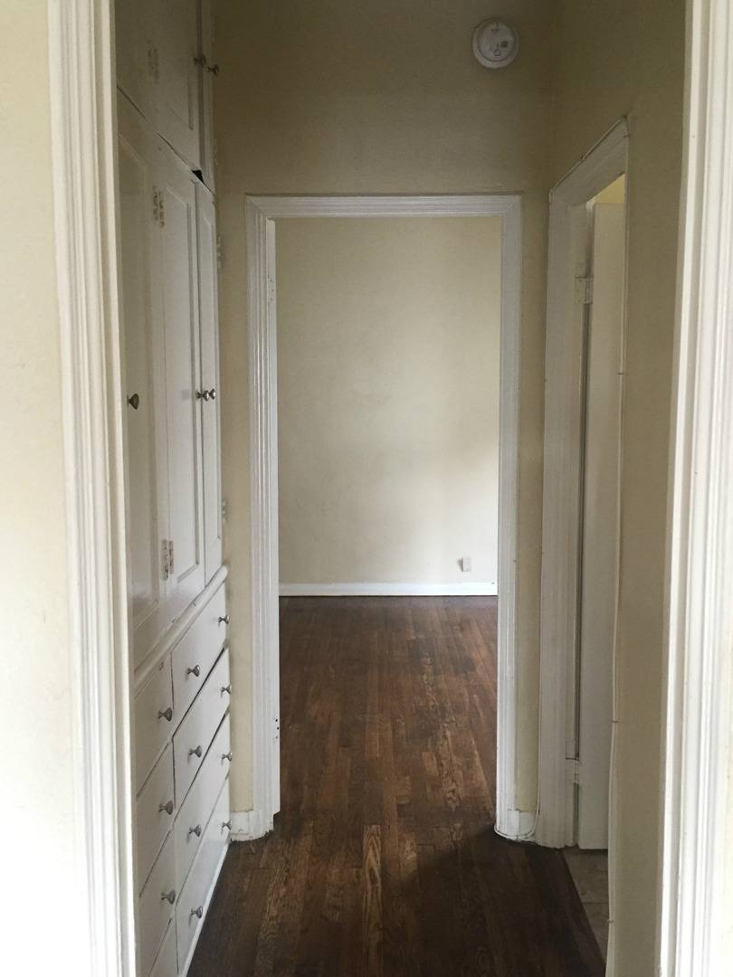 Apartment for rent at 1269 S Citrus Ave, Los Angeles, CA 90019