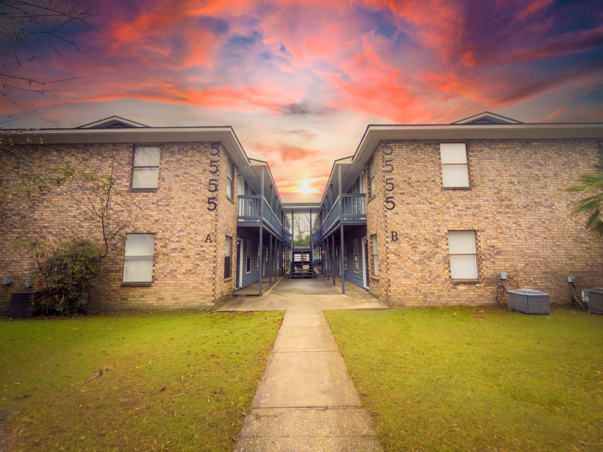 Apartment for rent at 5555 Mole Lane, Charleston, SC 29406