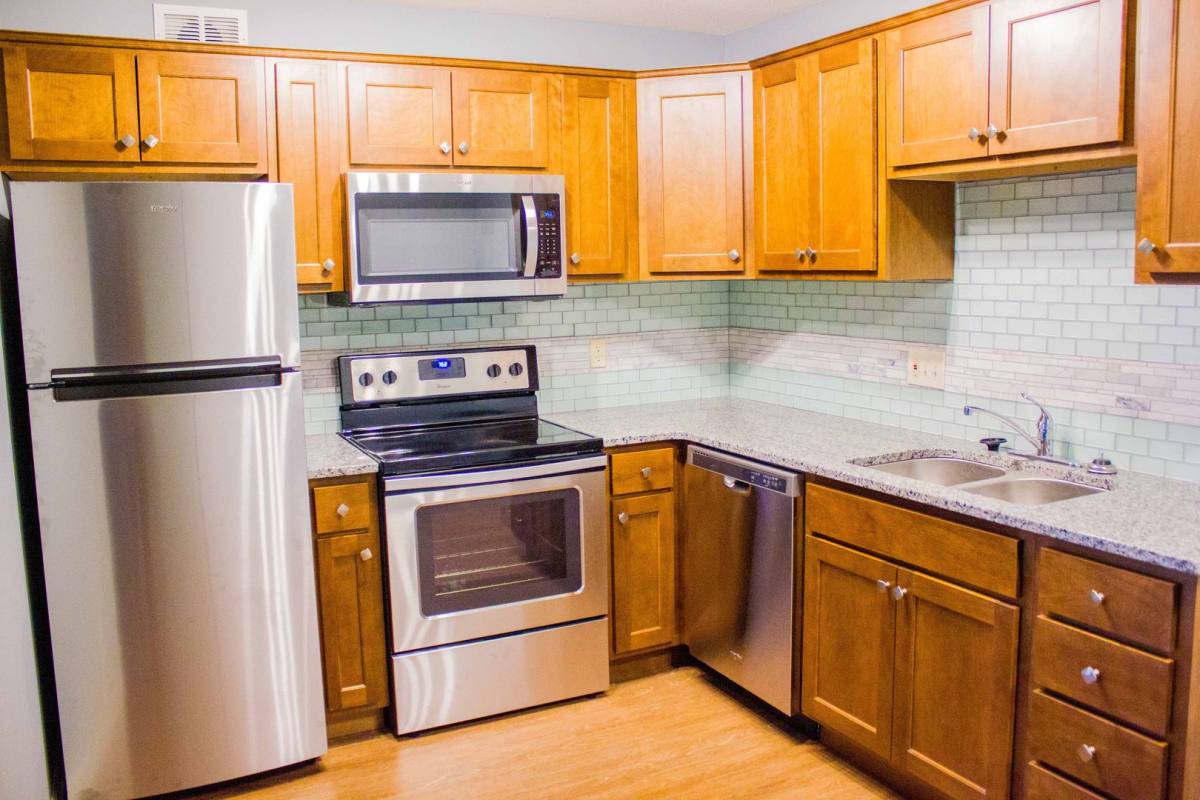 Apartment for rent at 2430 Q St, Lincoln, NE 68503