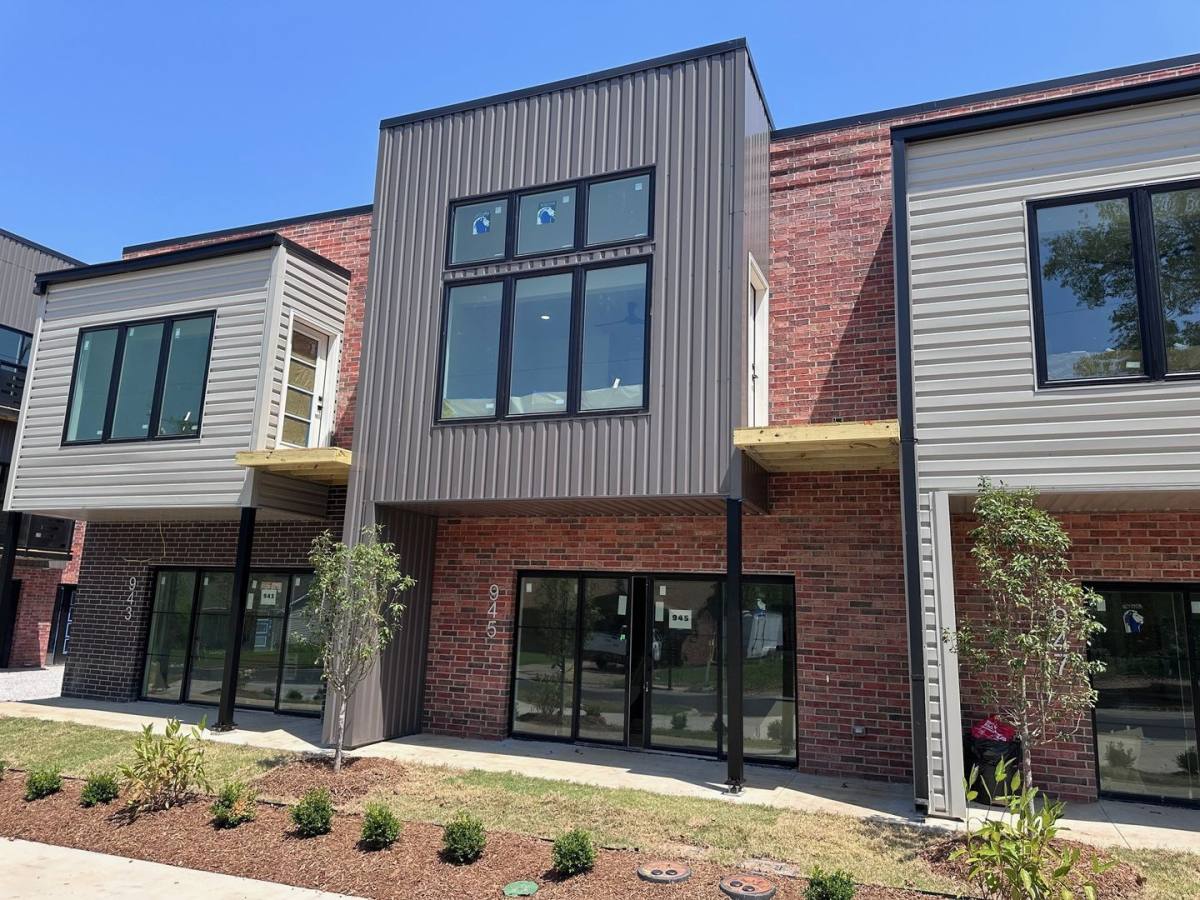 Townhouse for rent at 947 SE 10th St, Bentonville, AR 72712