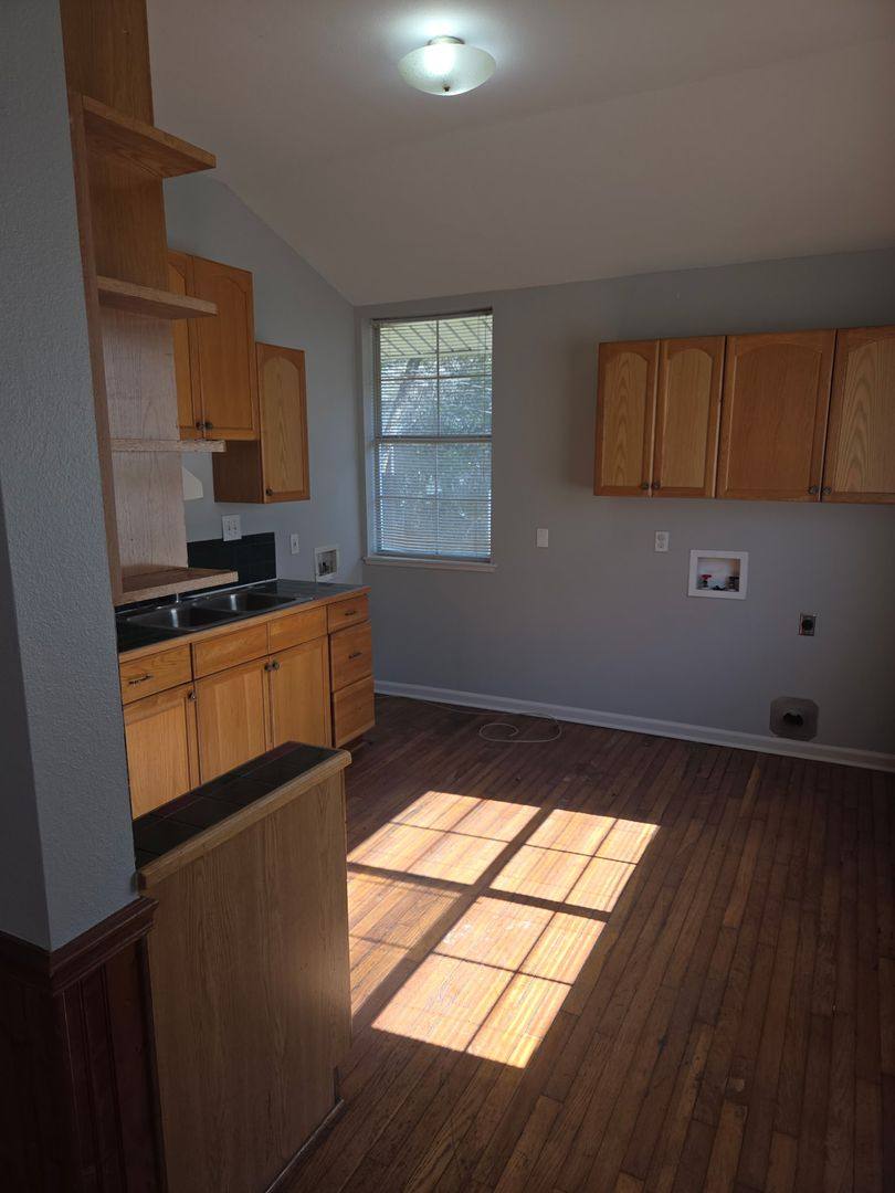 Apartment for rent at 4276 Florida St, Zachary, LA 70791