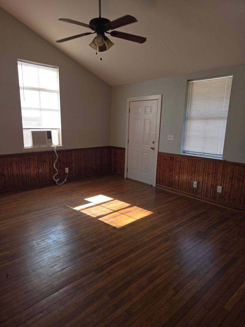 Apartment for rent at 4276 Florida St, Zachary, LA 70791