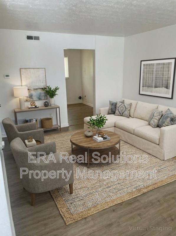 Apartment for rent at 854 Moon Rd, Columbus, OH 43224