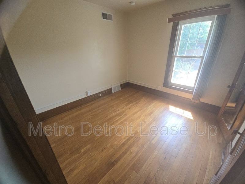 House for rent at 3759 Columbus St, Detroit, MI 48206