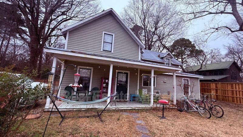 Apartment for rent at 505 N Greensboro St #D, Carrboro, NC 27510