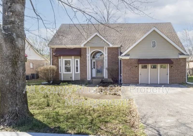 House for rent at 302 Park Glen, Mount Juliet, TN 37122