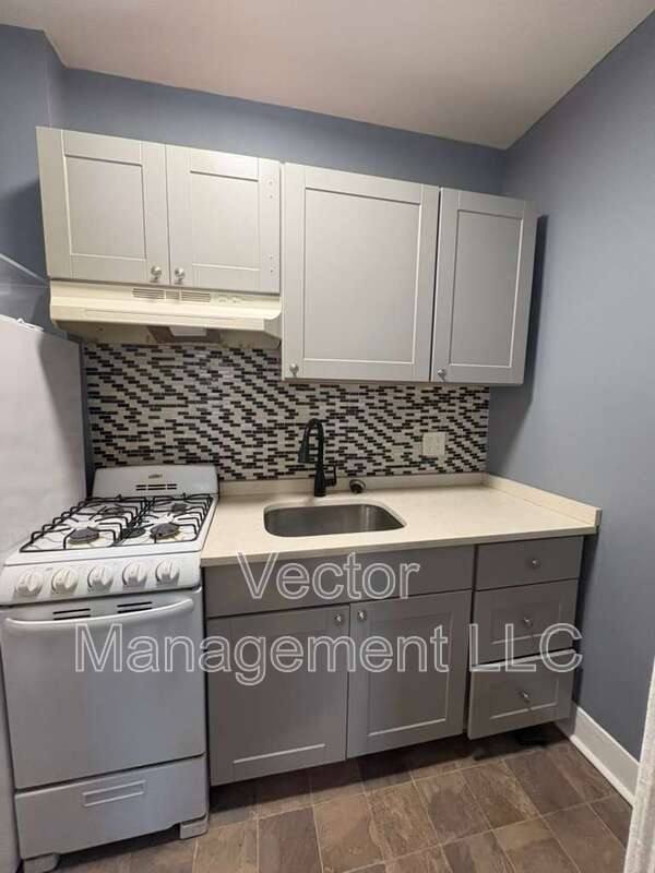 Apartment for rent at 1476 Chapel St #204, New Haven, CT 06511