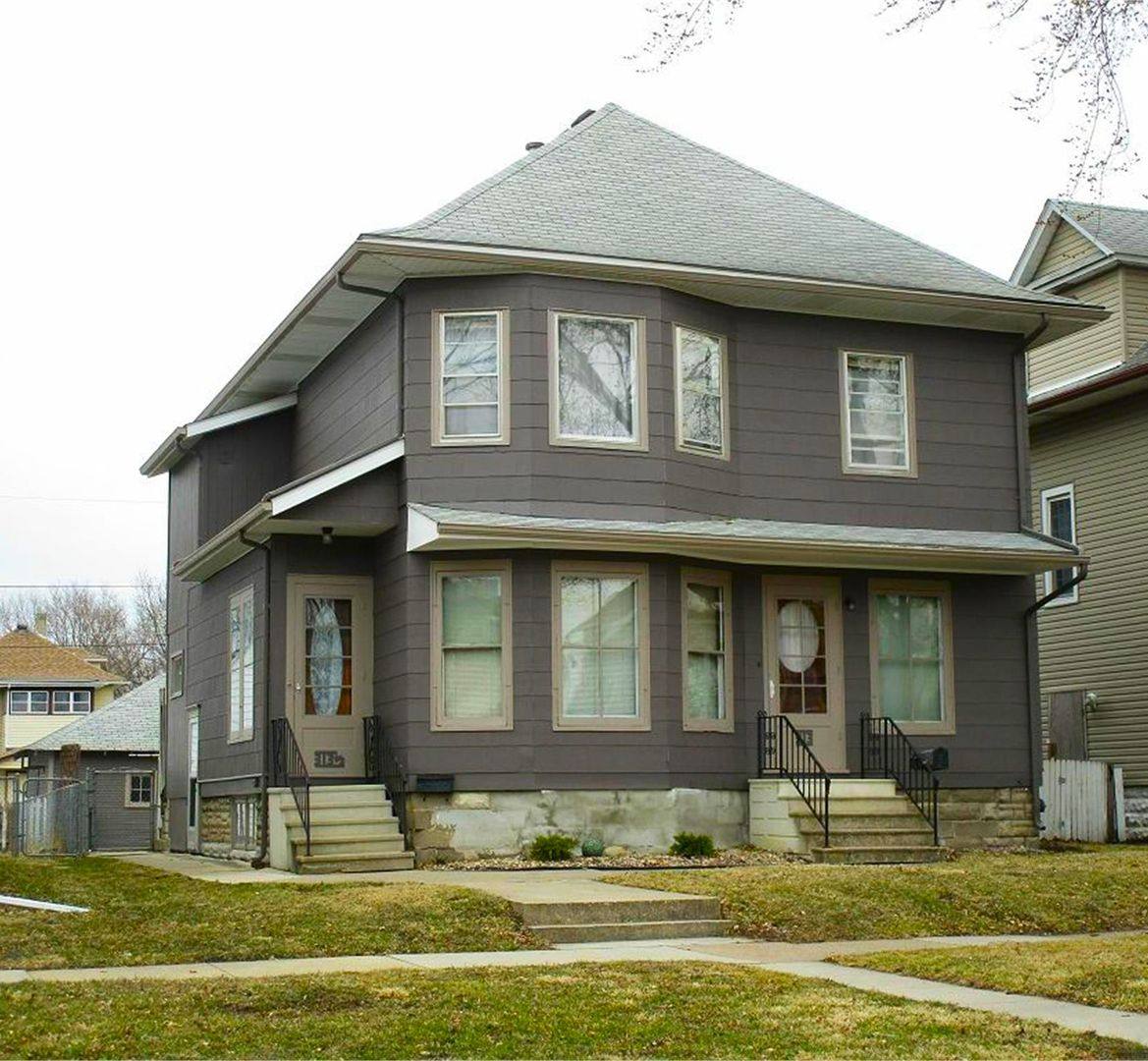 Apartment for rent at 313 Denver St, Waterloo, IA 50701