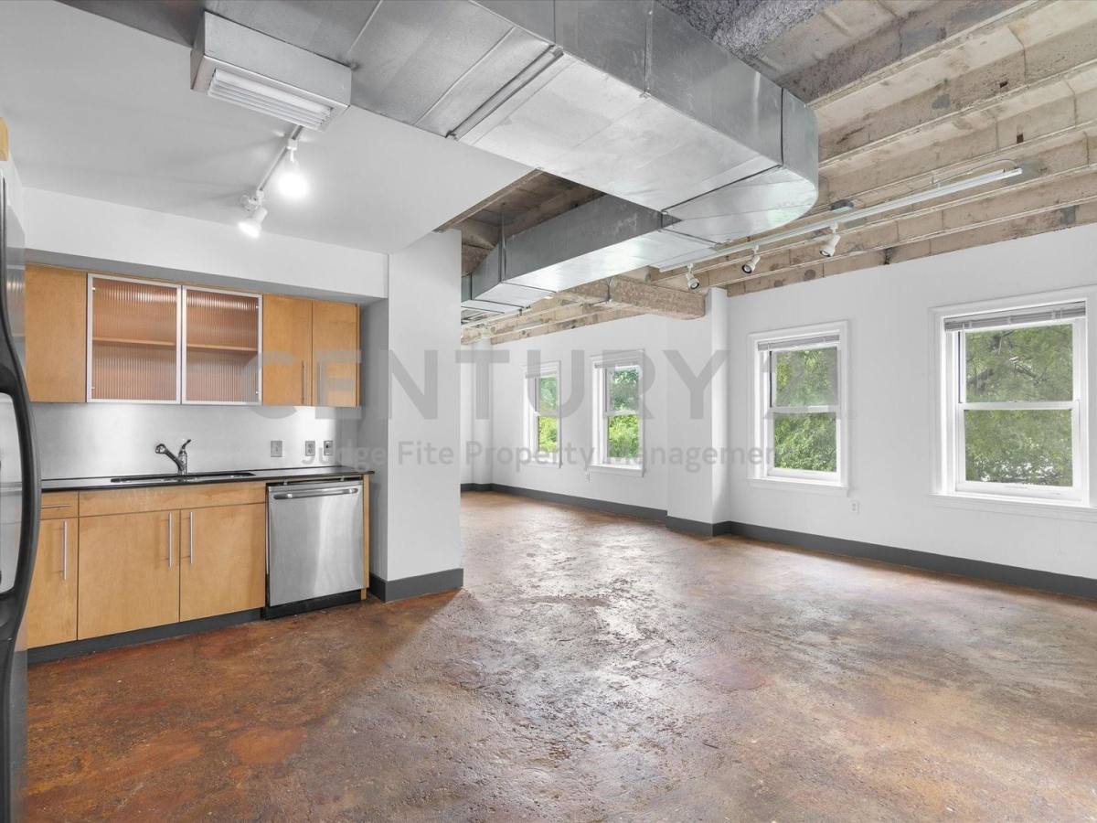 Condo for rent at 329 E Colorado Blvd, Dallas, TX 75203