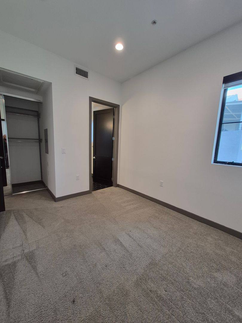 Apartment for rent at 161 S Normandie Ave, Los Angeles, CA 90004