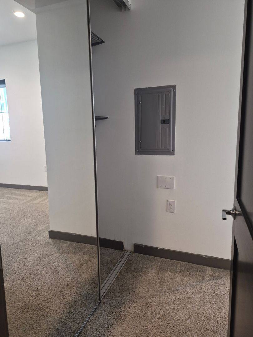 Apartment for rent at 161 S Normandie Ave, Los Angeles, CA 90004