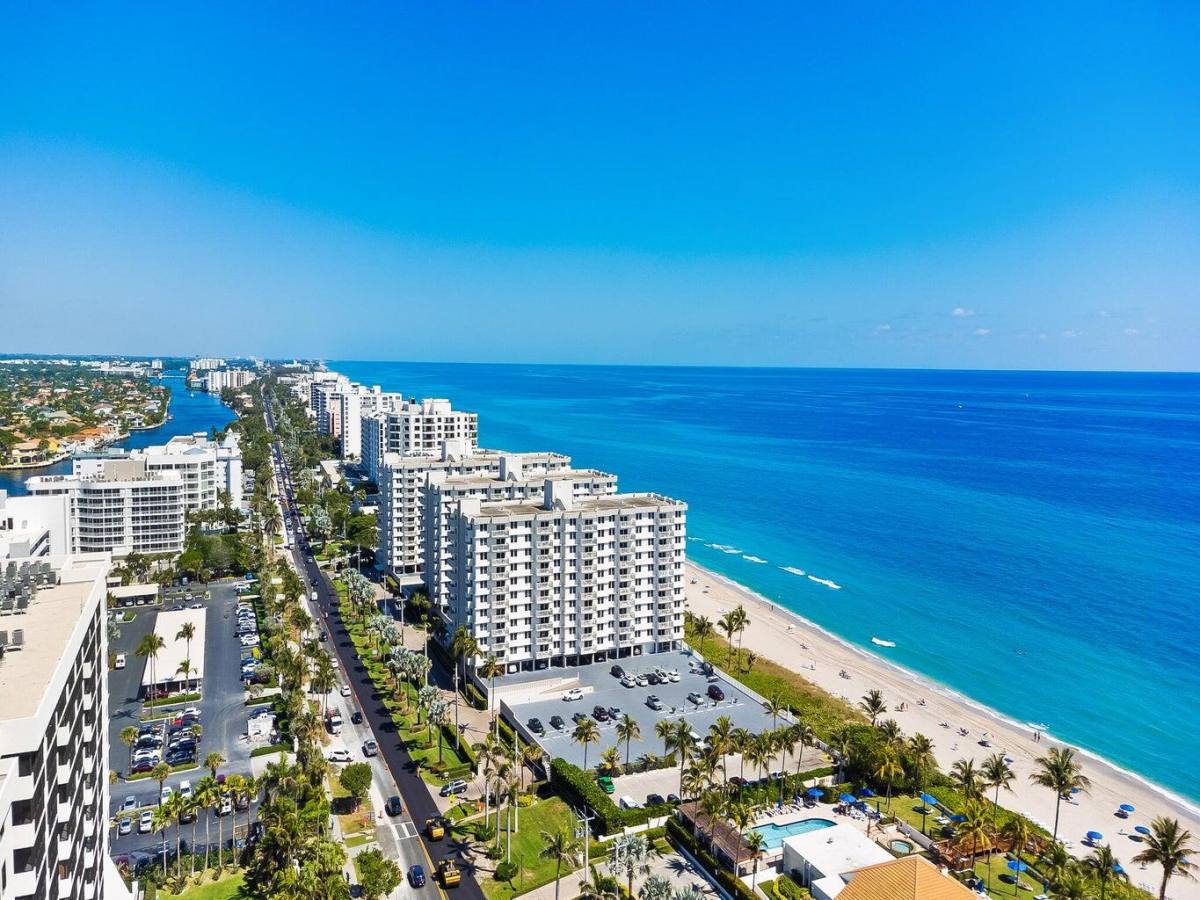 Apartment for rent at 3215 S Ocean Blvd #303, Boca Raton, FL 33487