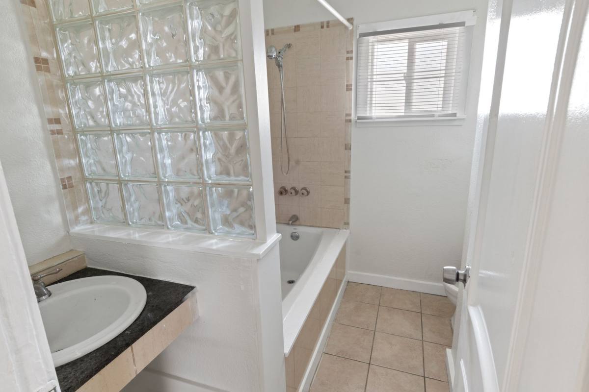 House for rent at 1285 77th Ave, Oakland, CA 94621