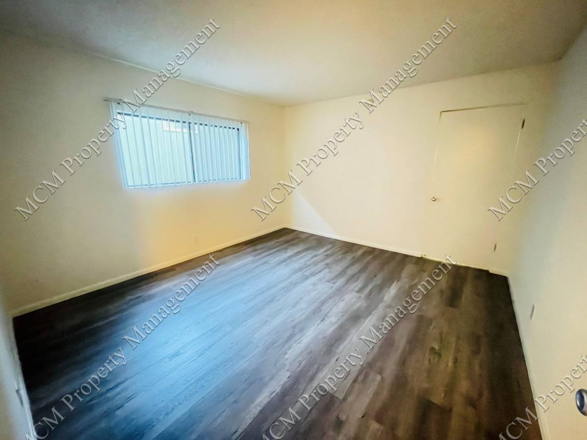 Apartment for rent at 13956 Vanowen St, Van Nuys, CA 91405