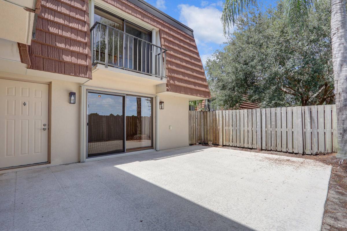 Townhouse for rent at 3026 30th Court, Jupiter, FL 33477