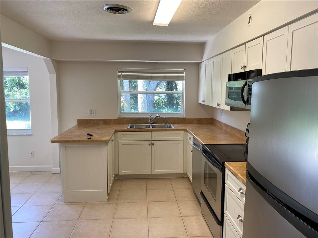 Apartment for rent at 956 Tulip Lane #956, Vero Beach, FL 32963