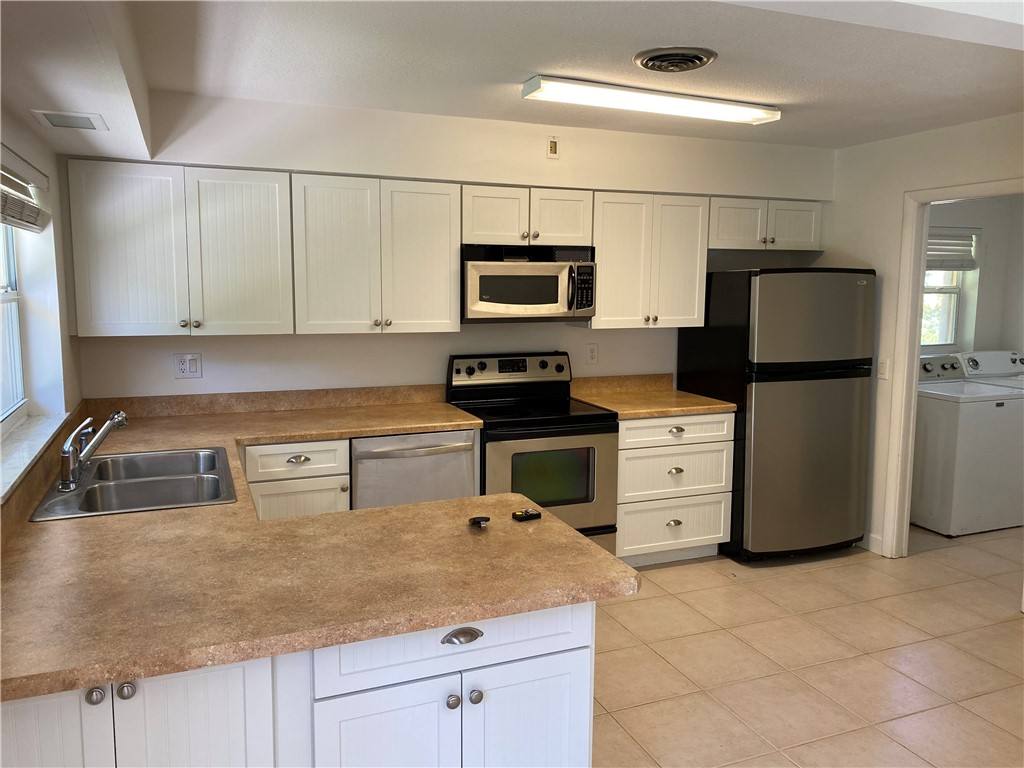 Apartment for rent at 956 Tulip Lane #956, Vero Beach, FL 32963