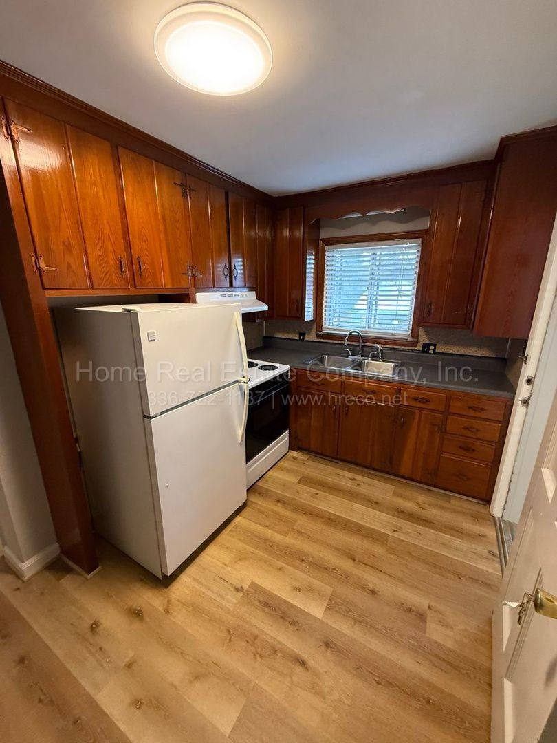Apartment for rent at 2425 Queen St, Winston Salem, NC 27103