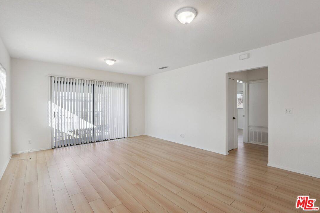 Apartment for rent at 5429 Troost Ave #4, North Hollywood, CA 91601