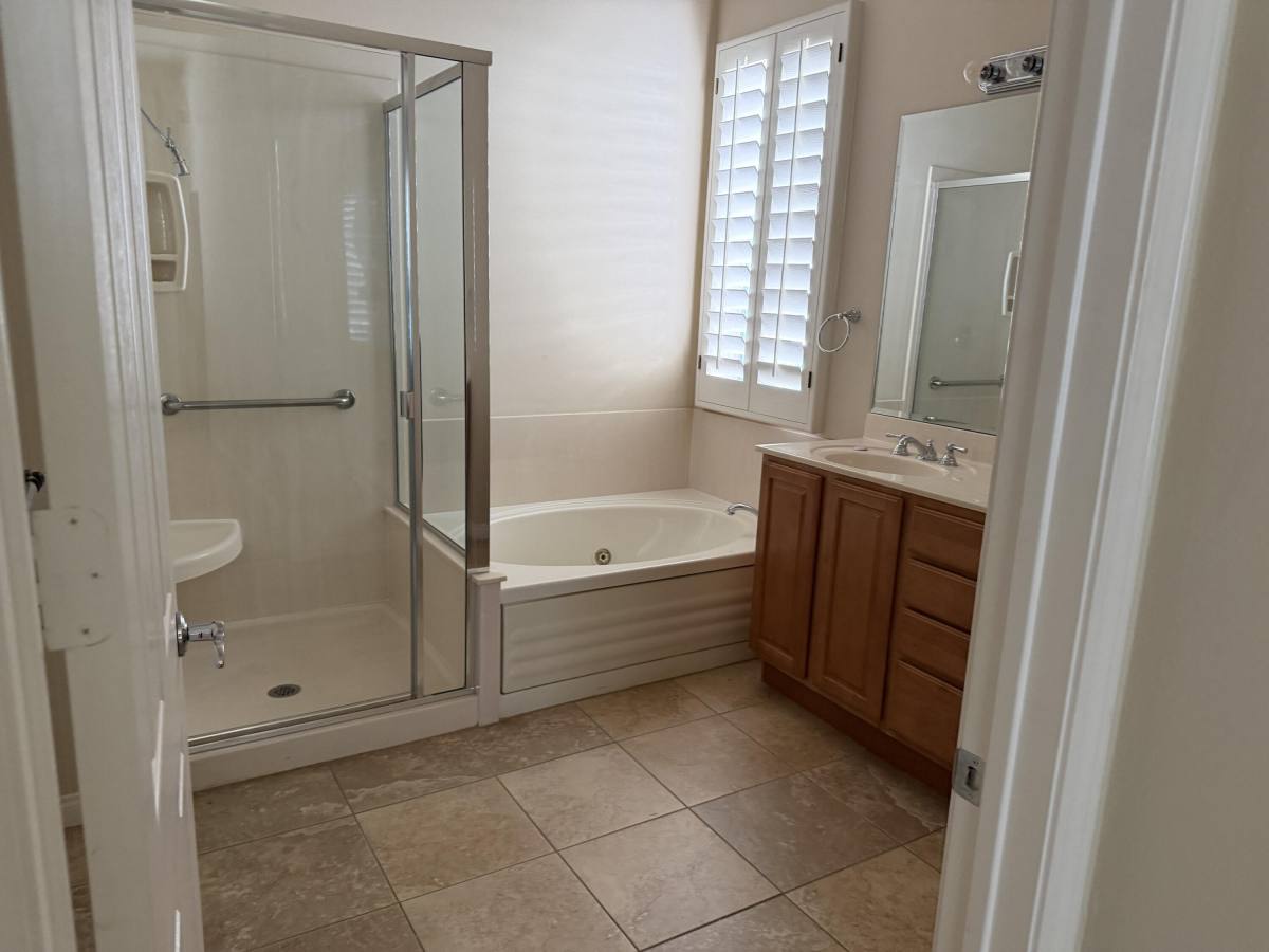 Apartment for rent at 40380 Camino Montecito, Indio, CA 92203