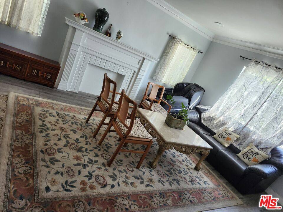 Apartment for rent at 417 S Wilton Place #417, Los Angeles, CA 90020