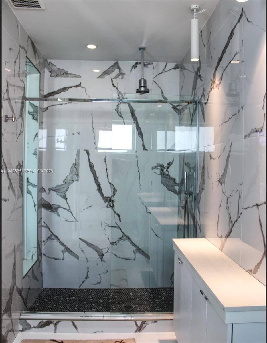 Condo for rent at 4710 Pine Tree Dr #49, Miami Beach, FL 33140