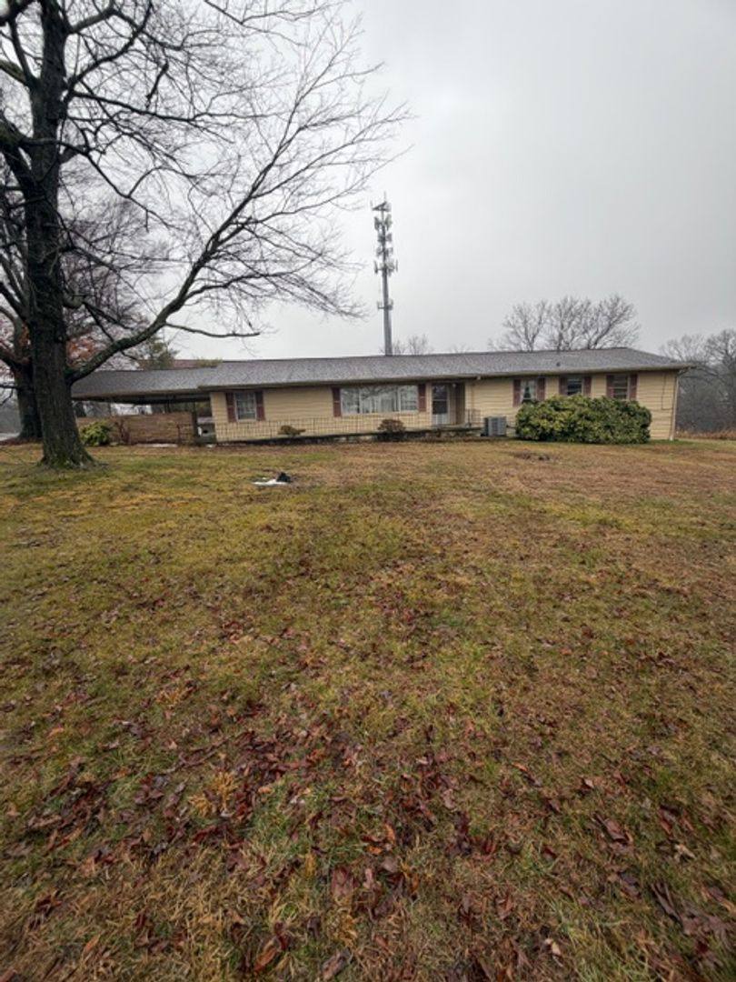 House for rent at 1701 Westside Dr, Maryville, TN 37801