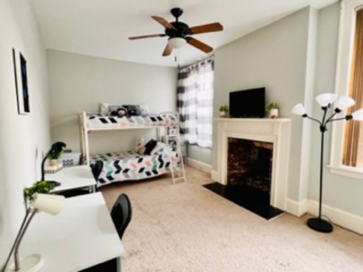 Apartment for rent at 227 W Broughton St, Savannah, GA 31401